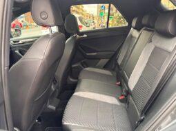 
										Volkswagen T-Roc 2.0 TDI SCR 150 CV DSG R-LINE full									