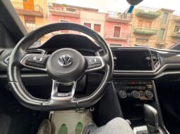 
										Volkswagen T-Roc 2.0 TDI SCR 150 CV DSG R-LINE full									