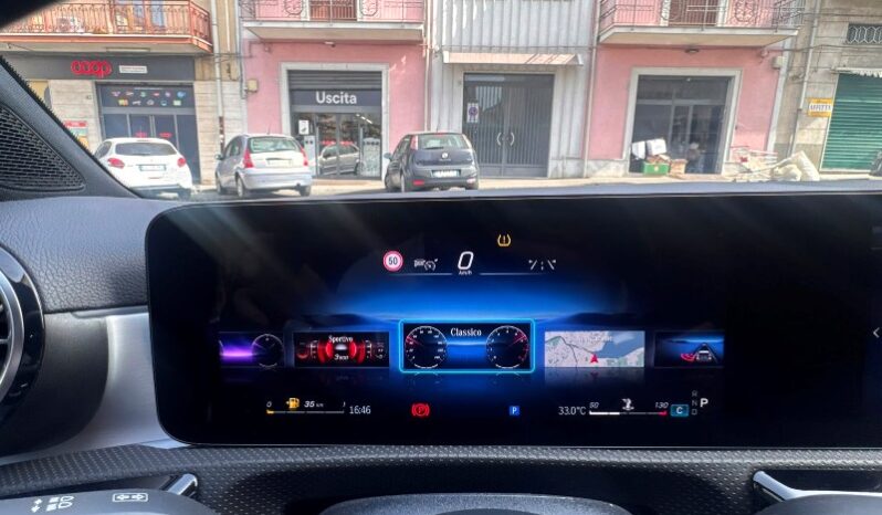 
								Mercedes-benz A 180 d 2.0 diesel 116 CV Automatic AMG Line Premium full									
