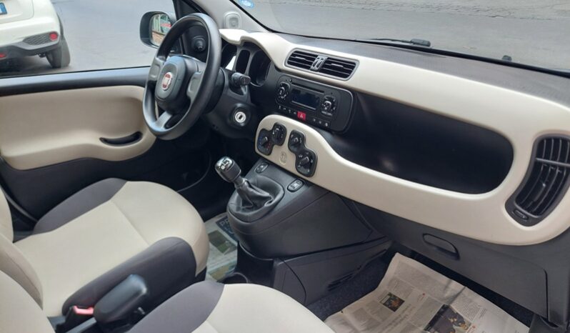 
								Fiat Panda 1.3 MJT 75 CV S&S Pop full									