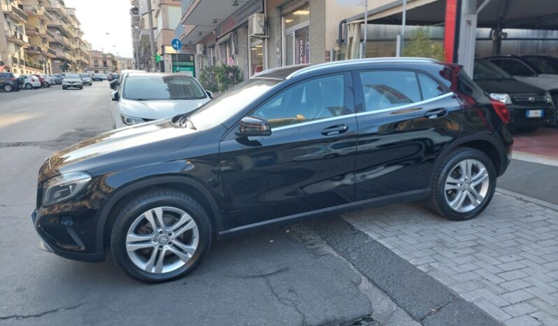 
								Mercedes-benz GLA 200 d 2.2 diesel 136 CV Executive full									