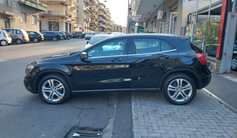 
								Mercedes-benz GLA 200 d 2.2 diesel 136 CV Executive full									