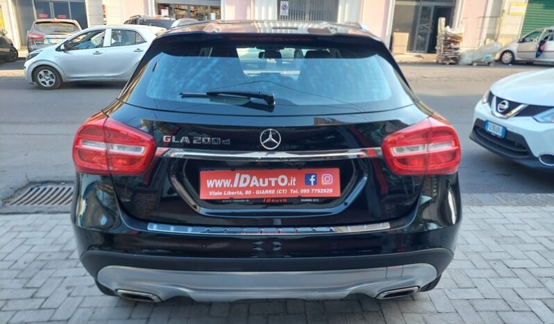 
								Mercedes-benz GLA 200 d 2.2 diesel 136 CV Executive full									
