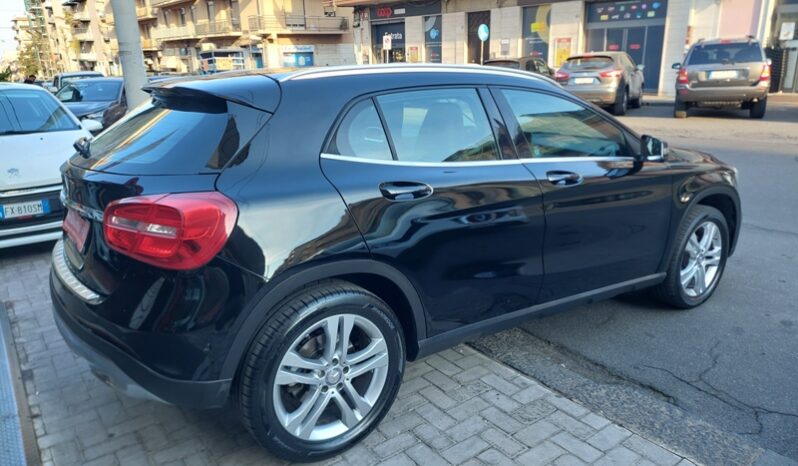
								Mercedes-benz GLA 200 d 2.2 diesel 136 CV Executive full									