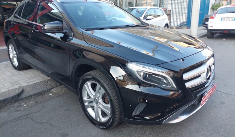 
								Mercedes-benz GLA 200 d 2.2 diesel 136 CV Executive full									