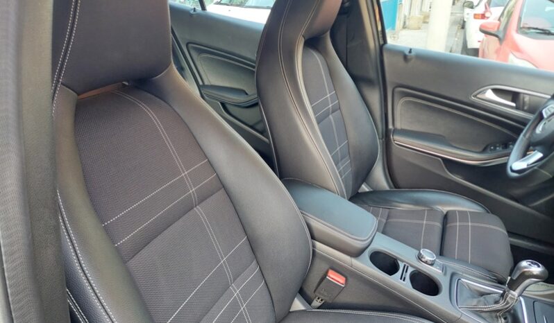 
								Mercedes-benz GLA 200 d 2.2 diesel 136 CV Executive full									