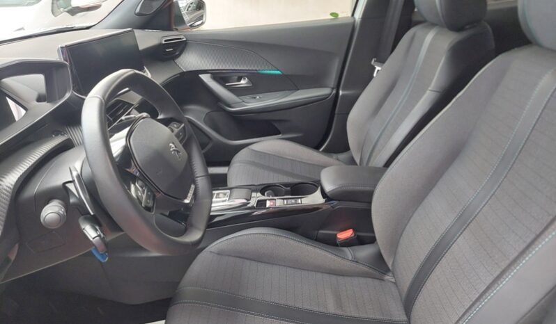 
								Peugeot 2008 1.5 BlueHDi 130 CV S&S EAT8 Allure full									