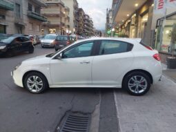 
										Alfa Romeo Giulietta 1.6 JTDm-2 105 CV Exclusive full									