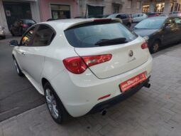 
										Alfa Romeo Giulietta 1.6 JTDm-2 105 CV Exclusive full									