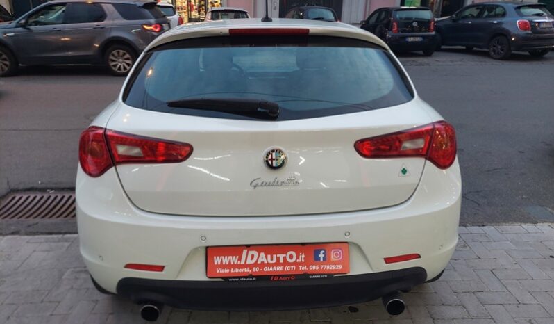 
								Alfa Romeo Giulietta 1.6 JTDm-2 105 CV Exclusive full									