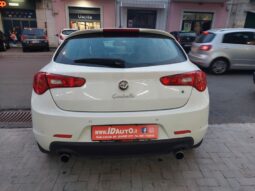 
										Alfa Romeo Giulietta 1.6 JTDm-2 105 CV Exclusive full									