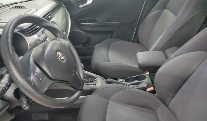 
								Alfa Romeo Giulietta 1.6 JTDm-2 105 CV Exclusive full									