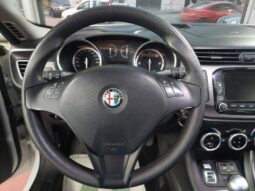 
										Alfa Romeo Giulietta 1.6 JTDm-2 105 CV Exclusive full									