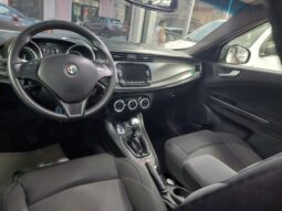 
										Alfa Romeo Giulietta 1.6 JTDm-2 105 CV Exclusive full									