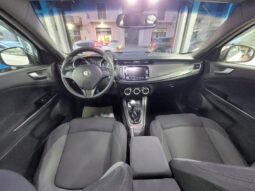 
										Alfa Romeo Giulietta 1.6 JTDm-2 105 CV Exclusive full									