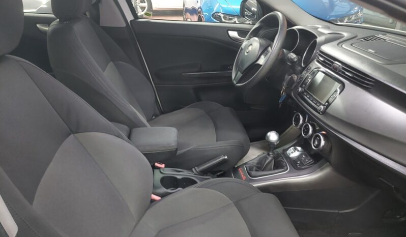 
								Alfa Romeo Giulietta 1.6 JTDm-2 105 CV Exclusive full									
