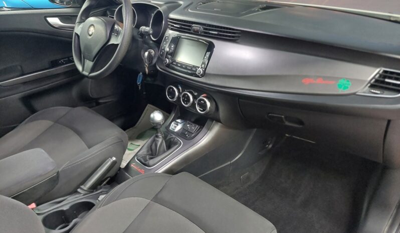
								Alfa Romeo Giulietta 1.6 JTDm-2 105 CV Exclusive full									